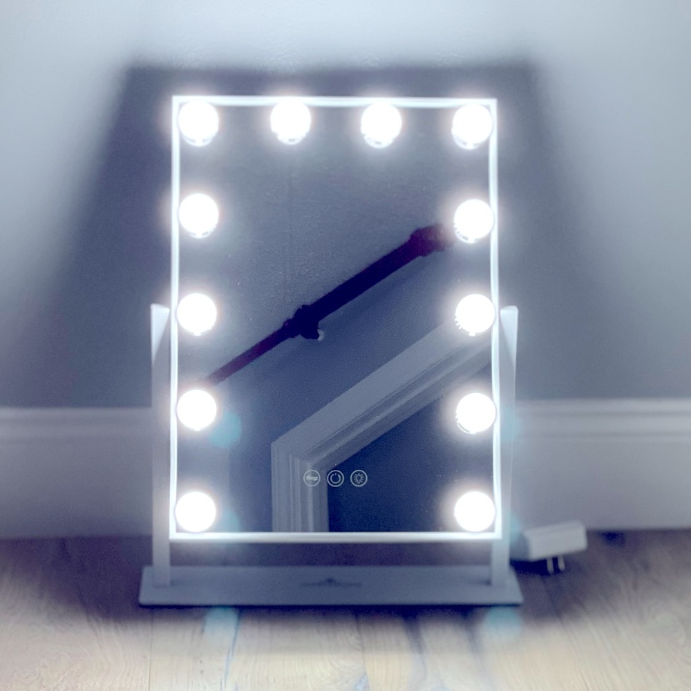 Impressions Vanity MAKEUP MIRROR